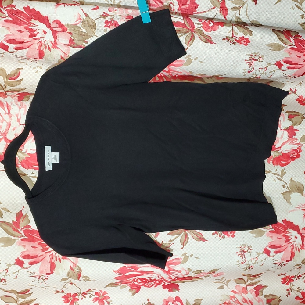 Liz Claiborne Classic Black Knit Top